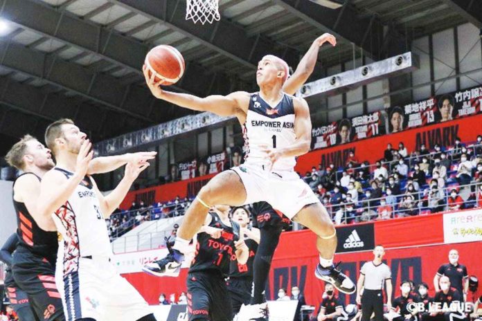 sports_ilonggo_resized Ferdinand “Thirdy” Ravena III only played for 21 minutes with San-en already ahead by as much as 30 points in the third quarter. PHOTO COURTESY OF SAN-EN NEOPHOENIX
