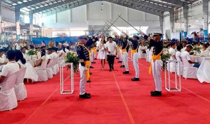 Barotac mass wedding Vows were exchanged between 93 couples from Barotac Viejo, Iloilo during a mass civil wedding last week, Feb. 15. LGU-BAROTAC VIEJO / FACEBOOK