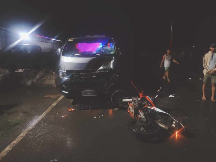 A vehicular incident claimed the life of a 22-year-old lad in Dumarao, Capiz on Saturday, Feb. 10. 107.3 BRIGADA ROXAS CAPIZ