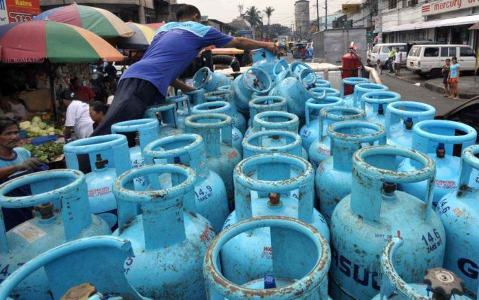 LPG_prices_resized Under the LPG Industry Regulation Act, all substandard and dilapidated liquefied petroleum gas cylinders should be replaced by Jan. 7, 2025. PHOTO COURTESY OF INQUIRER.NET