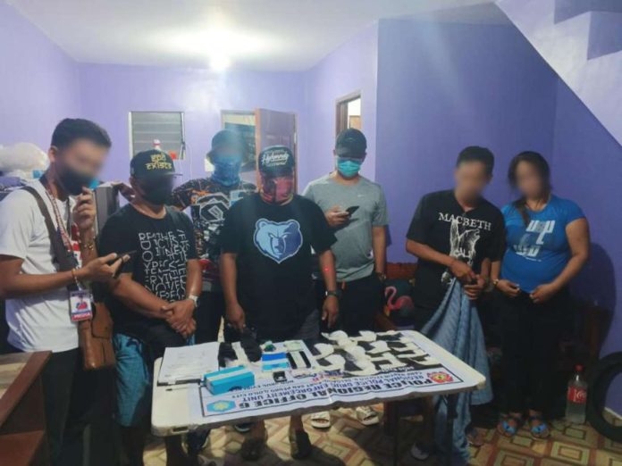 PRO-6_resized A police operation in Sta. Barbara, Iloilo on Wednesday afternoon yielded P4.96 million worth of suspected shabu. Two high-value individuals were also apprehended. PRO-6 PHOTO