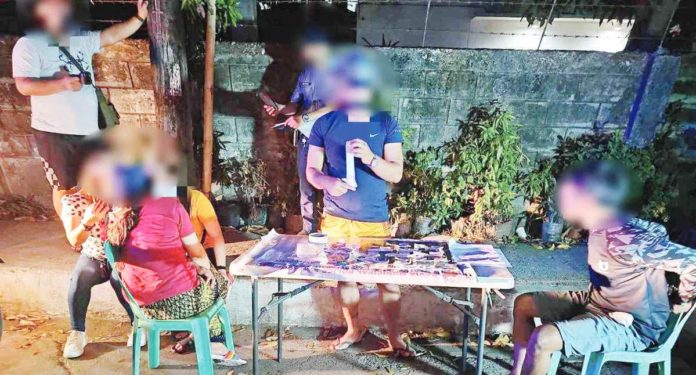 Pavia_buy-bust_resized Over P400,000 worth of suspected shabu was recovered from a couple during a buy-bust in Pavia, Iloilo on Monday night, Feb. 26. PRO-6 PHOTO