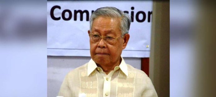davide_superimposed Retired Supreme Court Chief Justice and 1986 Constitutional Commission member Hilario Davide Jr. warns against amending the “restrictive” economic provisions of the 1987 Constitution. He said the country’s problems are not due to the Constitution but instead brought by its poor implementation. INQUIRER.net / Noy Morcoso