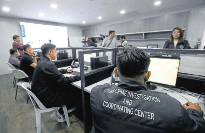 scam_resized Police cybercrime investigators say most complaints are about hacked social media accounts that criminals use. PHOTO BY LYN RILLON / PHILIPPINE DAILY INQUIRER