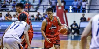 Rey Nambatac steers Blackwater Bossing to a close win over Meralco Bolts. PBA PHOTO