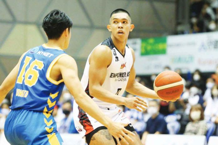 sports_ilonggo_resized Tallying 15 points, Ferdinand “Thirdy” Ravena III helped San-en NeoPhoenix win their Saturday game against Shimane Susanoo Magic in the Japan B.League Division 1. PHOTO COURTESY OF SAN-EN NEOPHOENIX
