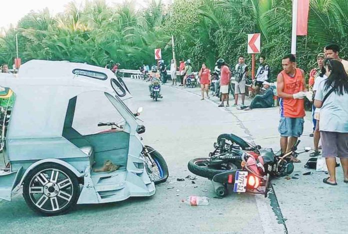 antique_resized A collision between a tricycle and a motorcycle in Hamtic, Antique leaves two individuals injured on Thursday afternoon, March 14. PHOTO COURTESY OF ALBERT BLANCO VIA DYKA801 ANTIQUE FACEBOOK