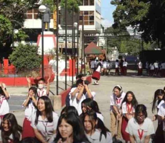Bacolod keeps classes open as Capitol suspends classes for Teachers’ Day Executive Order No. 013, series of 2024 was issued on Friday, March 8, suspending classes in all levels, both in private and public schools and universities, in Bacolod City following the extreme heat forecast of the Philippine Atmospheric, Geophysical and Astronomical Services Administration-La Granja Station. KHARL MONTERO/NOHS – ANG ANINAG PHOTO