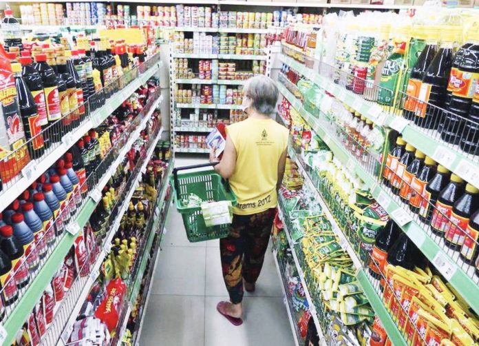 discount.JPG_resized From the current P65, the weekly special 5-percent discount for senior citizens and persons with disabilities will go up to P125 starting next week, based on a joint administrative order signed by the trade, agriculture, and energy departments. INQUIRER FILE PHOTO