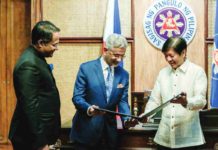 India supplies PH with 295,000 MT of non-basmati white rice President Ferdinand 'Bongbong" Marcos Jr. welcomes Indian External Affairs Minister Subrahmanyam Jaishankar during a courtesy call at Malacañang Palace in Manila on March 26, 2024. NOEL PABALATE/PPA POOL
