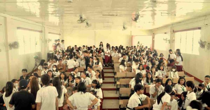 negros_uniform_resized Negros Occidental High School students are allowed to wear light-colored civilian clothes that conform with the school’s dress code while attending classes. NOHS- THE REFLECTOR