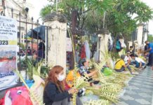 Churches ready for Holy Week; Palm Sunday ushers in religious observance PALM SUNDAY marks the beginning of Holy Week. It commemorates Jesus Christ’s triumphant entry into Jerusalem where crowds greeted him by waving palm branches and covering his path with palm leaves. This Saturday, palm frond vendors are expected to start showing up in front churches such as the Jaro Metropolitan Cathedral in Jaro, Iloilo City in time for Sunday’s church activity. PN FILE PHOTO