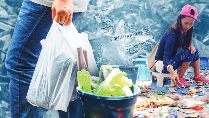 plastic_bags_resized A World Bank study showed the Philippines is the third largest contributor of mismanaged plastic, with 750,000 metric tons of these entering the ocean each year. COMPOSITE IMAGE FROM INQUIRER FILE AND STOCK PHOTOS