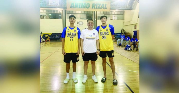Jose Rizal University Heavy Bombers head coach Luis Jose Gonzalez (center) with Negrense recruits John Lloyd Martinez and Shannon Sealey. CONTRIBUTED PHOTO