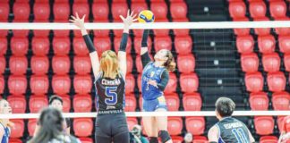 Capital1 Solar Spikers’ Ja Lana attempts to score against the defense of Strong Group Athletics’ Noheli Cerdena. PVL PHOTO