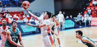 Phoenix Super LPG Fuel Masters’ RR Garcia scoops for a layup. PBA PHOTO