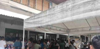 More than 24,000 Bacolod City residents may have their Commission on Elections (Comelec) registration status deactivated for failure to vote in two successive preceding elections. Photo shows candidates during the 2023 Barangay and Sangguniang Kabataan elections filing their Statement of Contributions and Expenditures at the Comelec-Bacolod office. MAE SINGUAY/PN