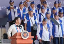 “Let us emulate the bravery, integrity, and resilience of the heroes and heroines of Bataan so that, like them, we may emerge triumphant in the trials of our time,” says President Ferdinand “Bongbong” Marcos Jr. during yesterday’s Day of Valor program in Bataan. Behind him are World War II veterans. PCO