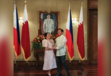 President Ferdinand “Bongbong” Marcos Jr. shares a light moment with wife, First Lady Liza Araneta-Marcos, at Malacañang. PCO PHOTO