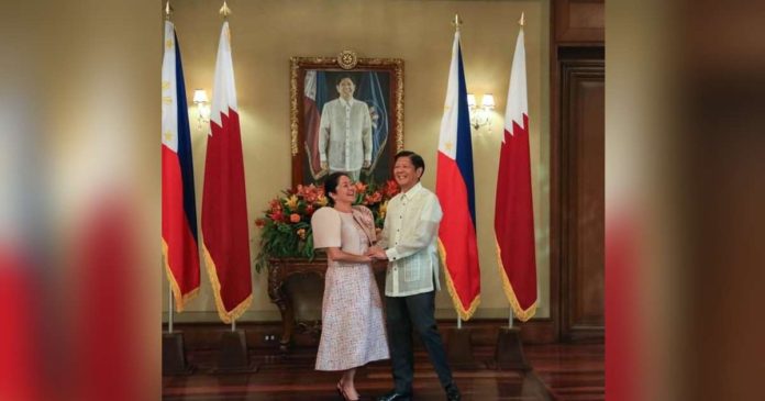 PBBM_superimposed President Ferdinand “Bongbong” Marcos Jr. shares a light moment with wife, First Lady Liza Araneta-Marcos, at Malacañang. PCO PHOTO