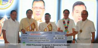 The municipality of Tigbauan was declared grand champion in the Iloilo Provincial Search for Best Public Employment Service Office (PESO). Atty. Bernard Olalia, Undersecretary for Licensing and Adjudication Licensing Services of the Department of Migrant Workers; Gov. Arthur Defensor Jr.; and Provincial Administrator Raul Banias led the awarding of P30,000 cash prize and plaque to Tigbauan PESO representative. PESO - PROVINCE OF ILOILO PHOTO