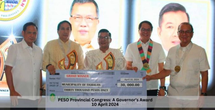 PESO_resized The municipality of Tigbauan was declared grand champion in the Iloilo Provincial Search for Best Public Employment Service Office (PESO). Atty. Bernard Olalia, Undersecretary for Licensing and Adjudication Licensing Services of the Department of Migrant Workers; Gov. Arthur Defensor Jr.; and Provincial Administrator Raul Banias led the awarding of P30,000 cash prize and plaque to Tigbauan PESO representative. PESO - PROVINCE OF ILOILO PHOTO