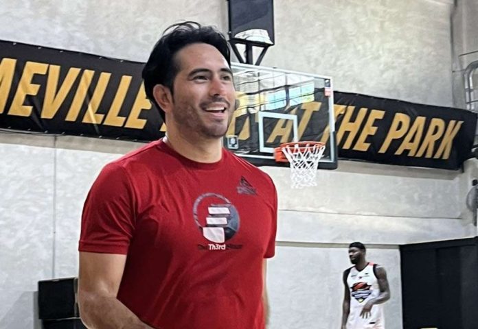 gerald_resized Gerald Anderson practices with the Philippine team at Gameville in Mandaluyong City on Friday, April 12. MJ FELIPE/ABS-CBN NEWS PHOTO