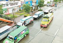 The Land Transportation Franchising and Regulatory Board called on jeepney drivers and operators to consolidate or join transport cooperatives or corporations before the April 30, 2024 deadline set by President Ferdinand Marcos Jr. AJ PALCULLO/PN