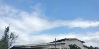 The Bacolod Vendors Plaza at the Reclamation Area, Barangay 12, Bacolod City is now enclosed by a fence. This is part of the area where the redevelopment project of SM Prime Holdings Inc. is currently being implemented.