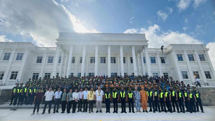 manggahan_security_resized The Guimaras Provincial Government and Guimaras Police Provincial Office lead the send-off ceremony for more than 420 security personnel tasked to secure the Manggahan Festival 2024, on Tuesday, April 30. PROVINCE OF GUIMARAS/FACEBOOK PHOTO