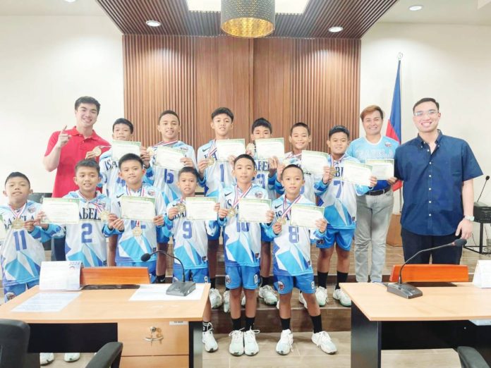 sports isabela Members of the Isabela West Elementary School. PHOTO COURTESY OF JUAN MIG MONTILLA