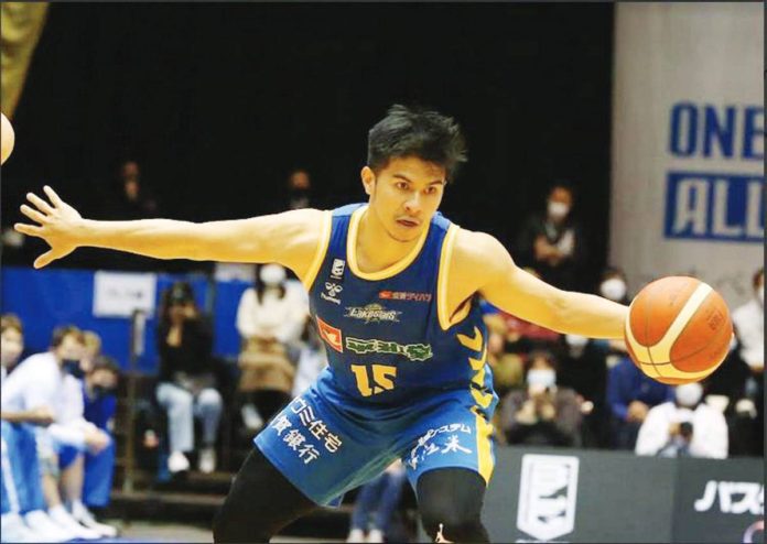 sports_kiefer.JPG_resized Kiefer Ravena and the Lakes moved up to 40-15 in the Japan B.League Division 2. PHOTO COURTESY OF SHIGA LAKES