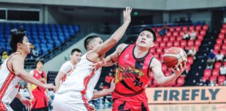 San Miguel Beermen’s Jeron Teng goes for a tough shot against the defense of NorthPort Batang Pier's Zavier Lucero. PBA PHOTO