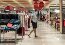 ‘Filipinos spending less on food and clothes, more on nonessential items’ Filipinos’ weaker demand for food and clothing in 2023 was “surprising,” according to the May 30 report of HSBC Global Research. NIKKEI ASIA / KIMBERLY DELA CRUZ PHOTO