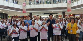 Nearly 3,000 tricycle drivers, farmers and LGBTQ+ members in Roxas City received cash assistance from Uswag Ilonggo party-list on Thursday, May 9. MERLINDA HURTADA BAGNATE PHOTO