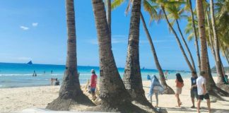 The Malay local government is targeting Muslim visitors to try halal Filipino cuisine and visit the halal-friendly beaches of Boracay Island. AKEANFORUM.BLOGSPOT.COM PHOTO