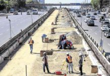 Nomura sees higher PH gov’t spending on infra in 2024 Workers continue to build the Metro Rail Transit Line even under the scorching heat of the sun. JAM STA. ROSA/FILE PHOTO