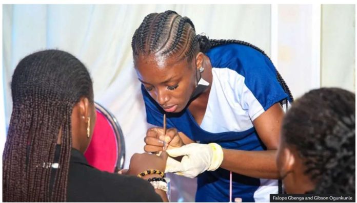 nigeria_resized Lisha Dachor says she attempted to make a world record for teen mothers in Nigeria. FALOPE GBENGA AND GIBSON OGUNKUNLE