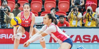 Creamline Cool Smashers’ Kyla Atienza tries to save the ball as teammate Jessica Galanza looks on. PVL PHOTO
