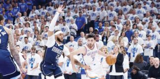 Oklahoma City Thunder’s Chet Holmgren (7) moves around Dallas Mavericks' Daniel Gafford (21). PHOTO COURTESY OF ALONZO ADAMS/USA TODAY SPORTS