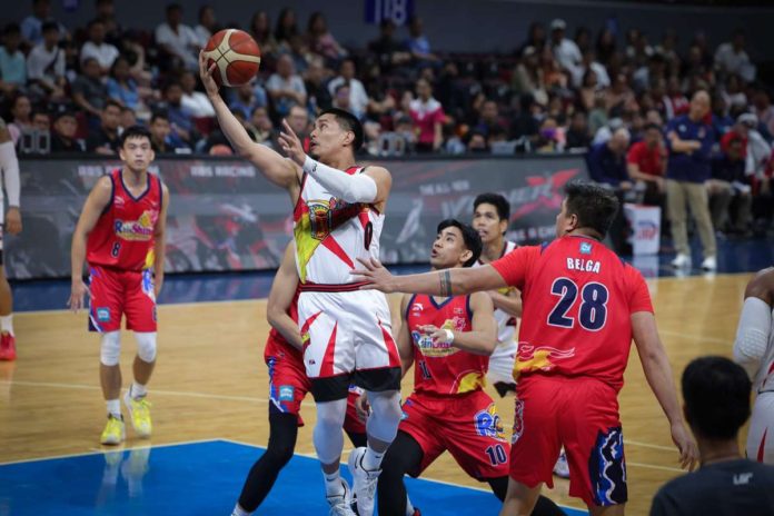 San Miguel Beermen's Simon Enciso attempts a tight reverse layup. PBA PHOTO