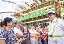 Central, Terminal markets to be completed by December 2024 Mayor Jerry Treñas checks the ongoing construction of the Iloilo Central Market on Thursday, May 16. JERRY TREÑAS FACEBOOK PHOTO