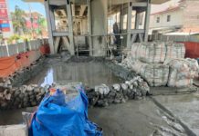 UNGKA FLYOVER REPAIR; Decision on extending contractorās deadline under review ā DPWH-6 Phase 1 repairs of the defective Ungka flyover in Barangay Ungka II, Pavia, Iloilo are ongoing. AJ PALCULLO/PN