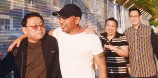 Former congressman Arnoldo Teves (white shirt), with lawyer Ferdinand Topacio, when he was first released from preventive detention in Becora Prison in Dili, Timor Leste early June. PHOTO FROM ATTY. FERDINAND TOPACIO