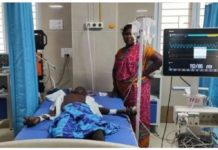 In Kallakuruchi district of Tamil Nadu state in India, toxic alcohol led to the death of several people. BBC