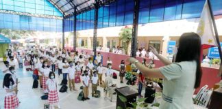 Learners participate in a flag-raising ceremony at Delfin Geraldez Elementary School in Novaliches, Quezon City. It is now mandatory to sing the “Bagong Pilipinas” hymn and recite its pledge in all government agencies, local government units and educational institutions. PNA