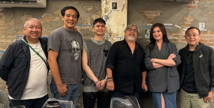 bea-vhong_resized Vhong Navarro (4th from left) makes his comeback to the big screen alongside Bea Alonzo (2nd from right) for an Erik Matti film. @VHONGX44/INSTAGRAM PHOTO