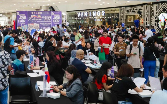 kalayaan-job-fair Photo courtesy of SM City Bacolod