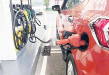 Major pump price hike set today Caltex, Petron and Shell will hike prices per liter of gasoline by P0.85, diesel by P1.75 and kerosene by P1.90 today. GMA NEWS PHOTO