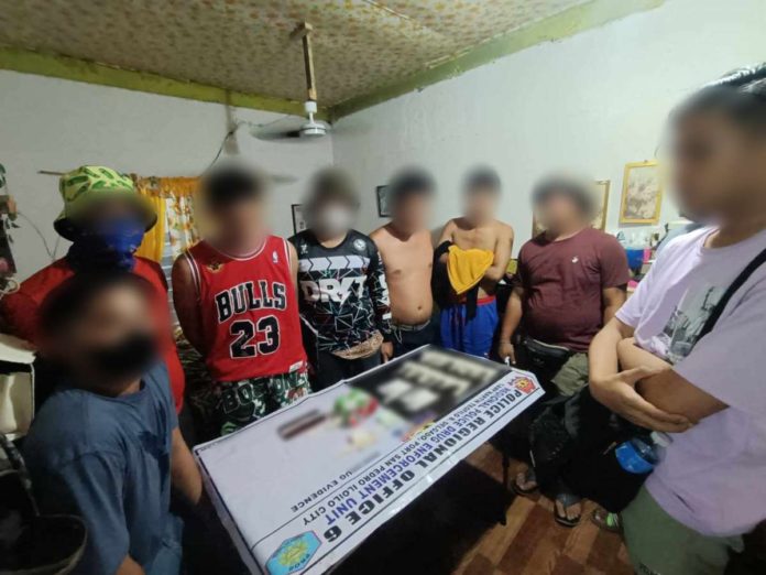 shabu_pic_resized Operatives of the Regional Police Drug Enforcement Unit 6 seized P1.53 million worth of suspected shabu from three suspects in an anti-illegal drug operation in Barangay Bito-on Jaro, Iloilo City on June 1. PRO-6 PHOTO